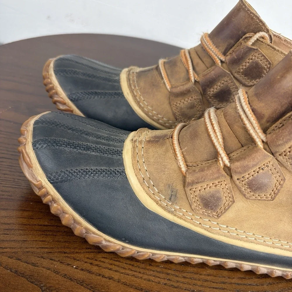 Sorel Out N About Boots Women's 7 Tan Black Nubuck Waterproof Duck Rain Booties